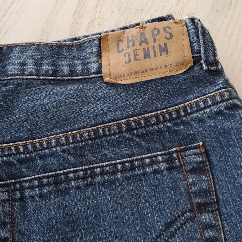 Chaps jeans - Picture 2 of 3